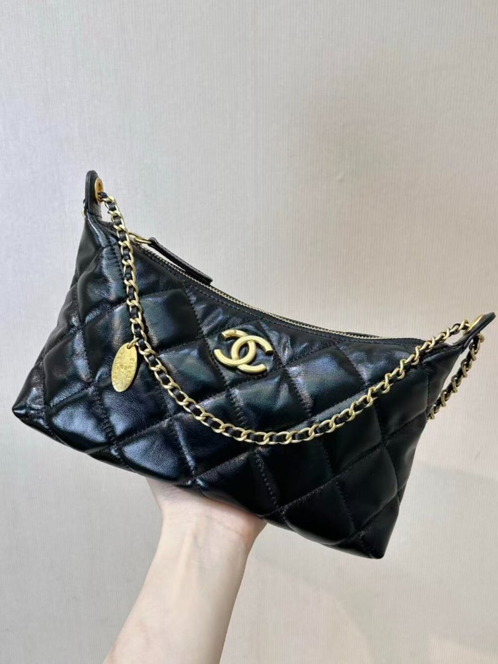 Classic CHANEL bag: A Stylish and Versatile Choice for Elegance